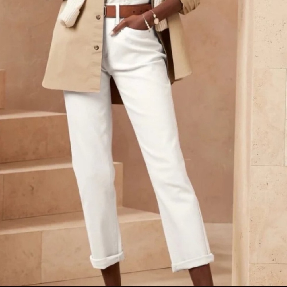 NWT Banana Republic Girlfriend Pure White Jeans 28/6